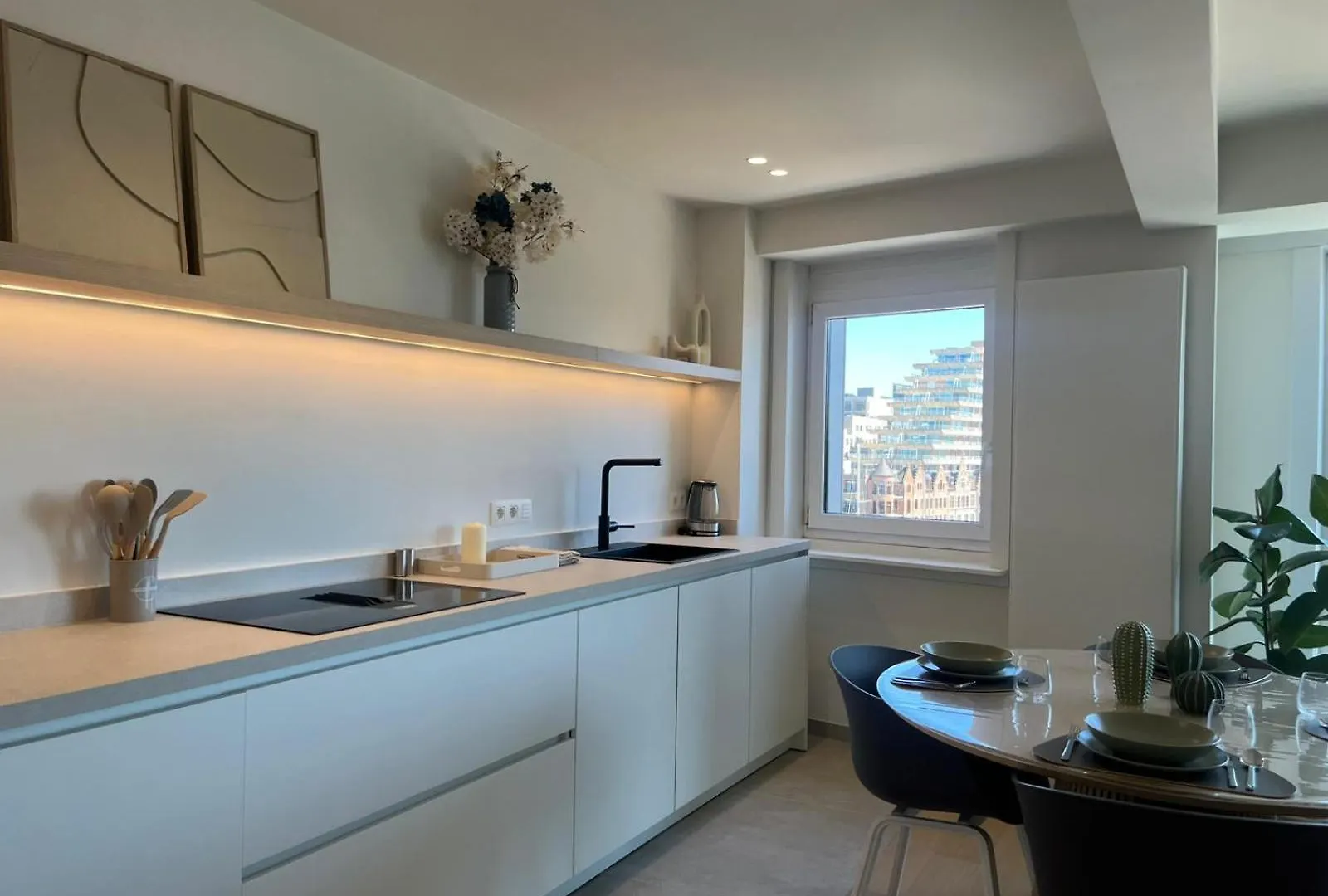 Luxury Apartment With Marina View And Free Parking  Ostende